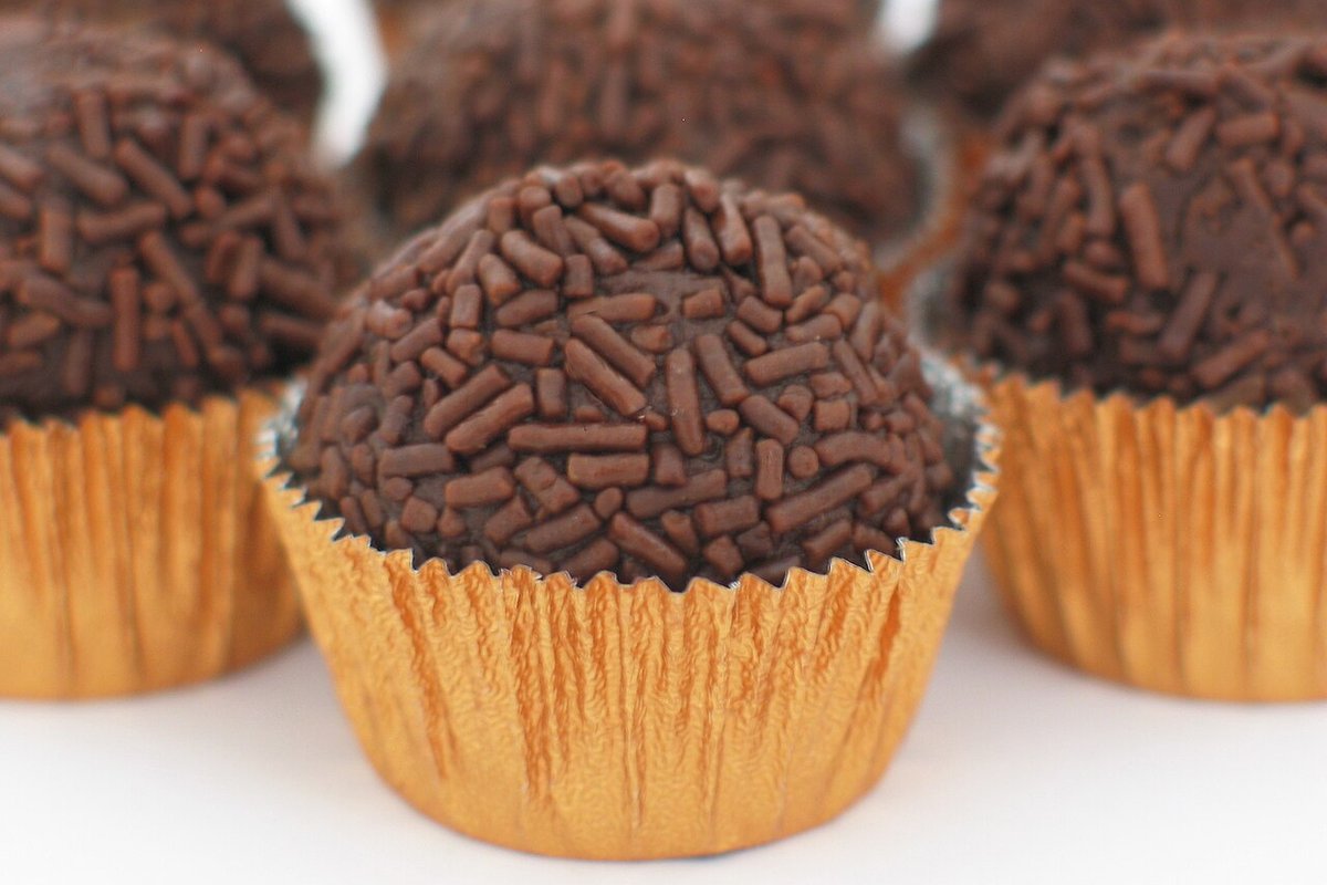Brigadeiro (Brazilian chocolate fudge balls)
