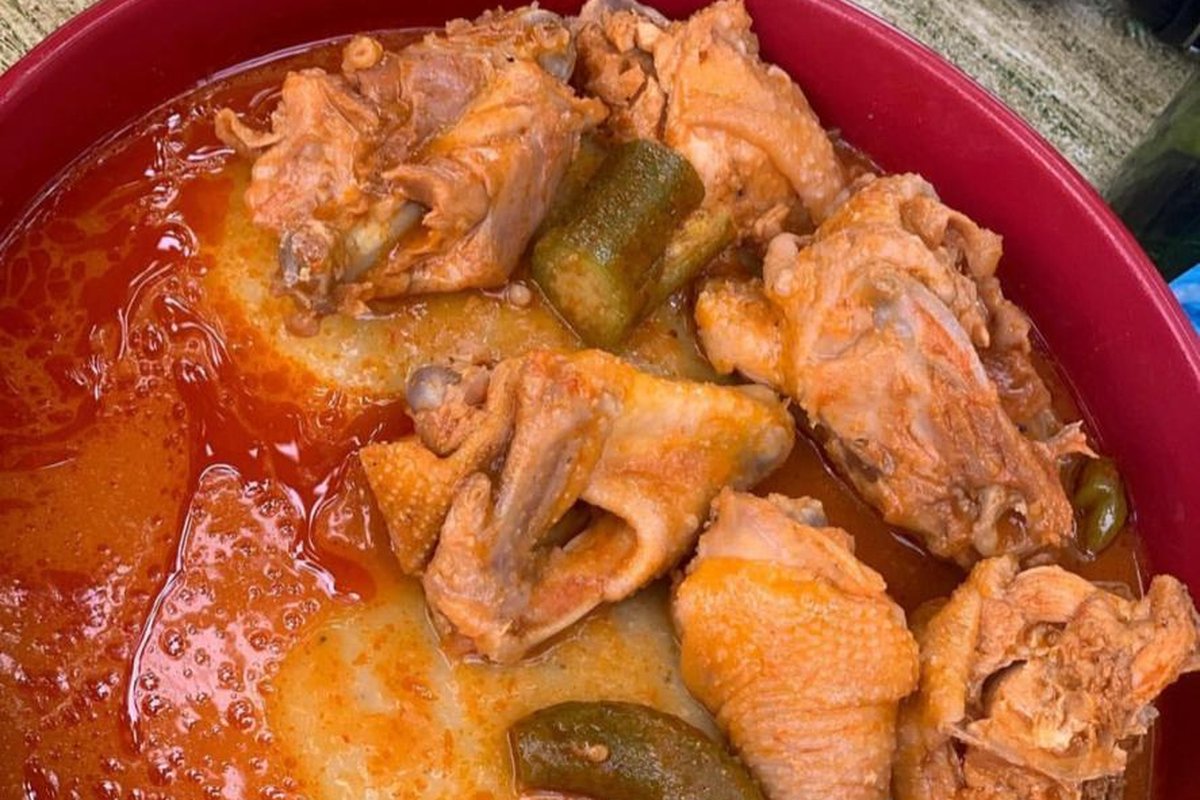 شوربة لايت سوب بالدجاج
