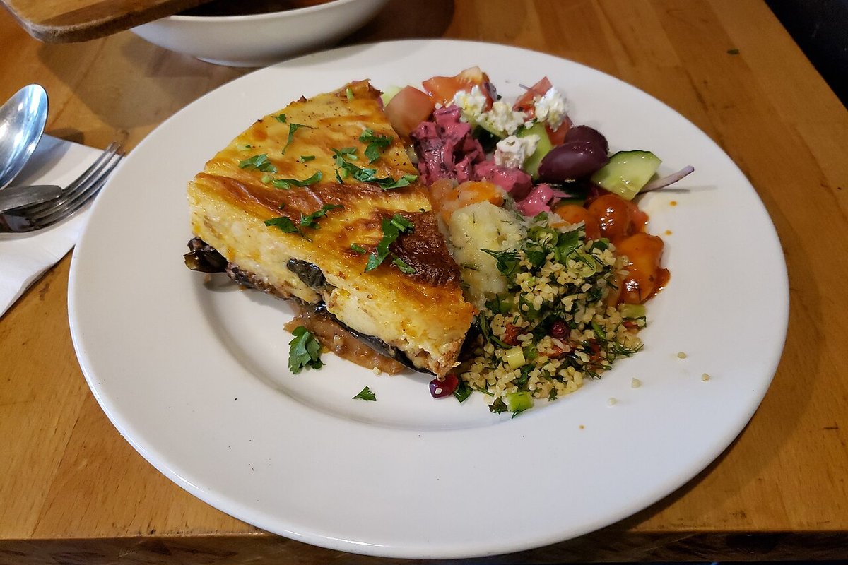 Greek Moussaka (aubergine & beef bake)