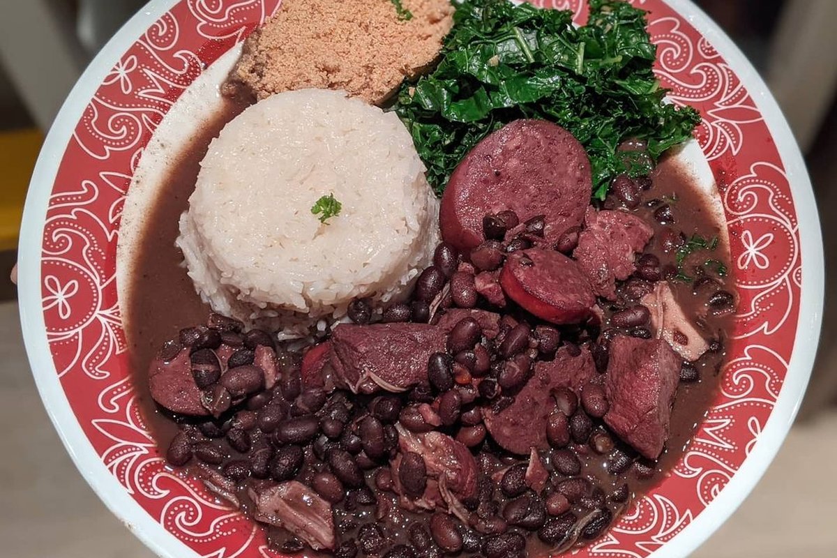 Feijoada (Brazilian black bean & beef stew, halal)