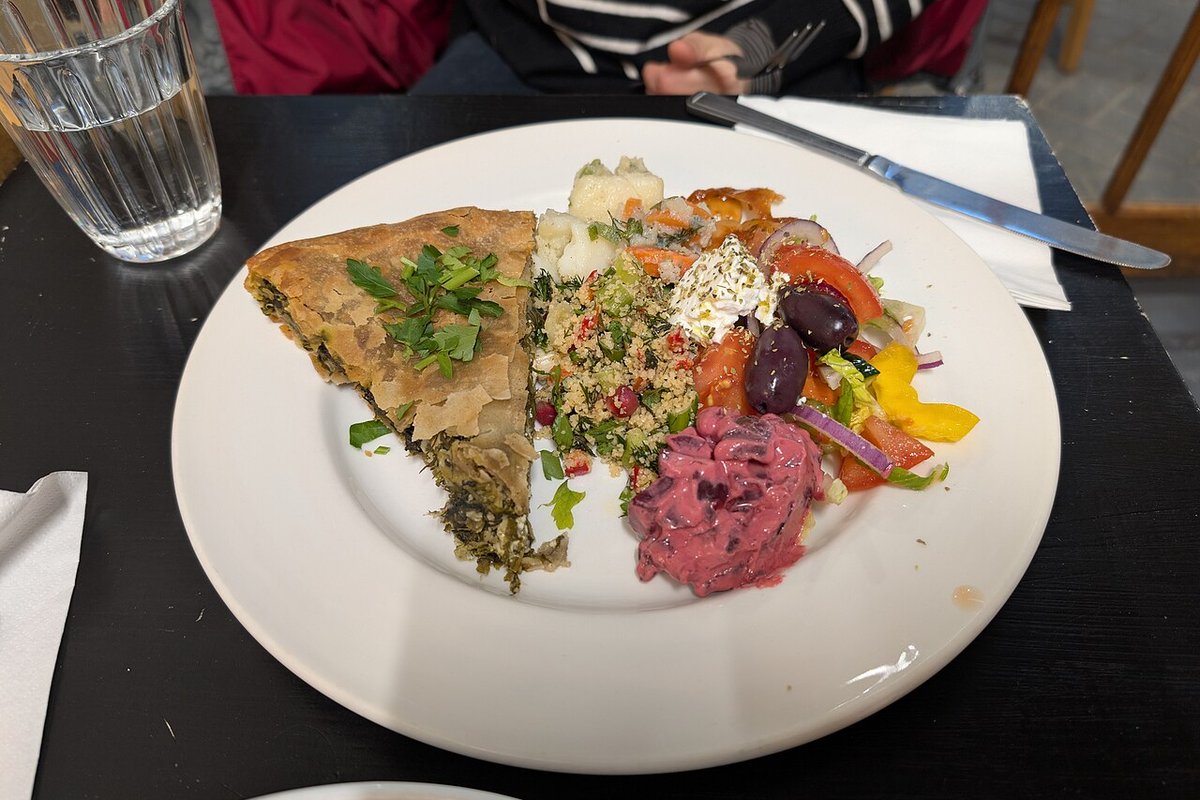 Spanakopita (Greek spinach & feta pie)