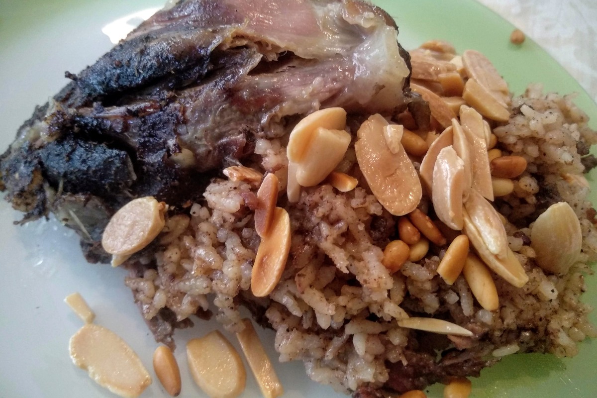 خروف محشي بالأرز